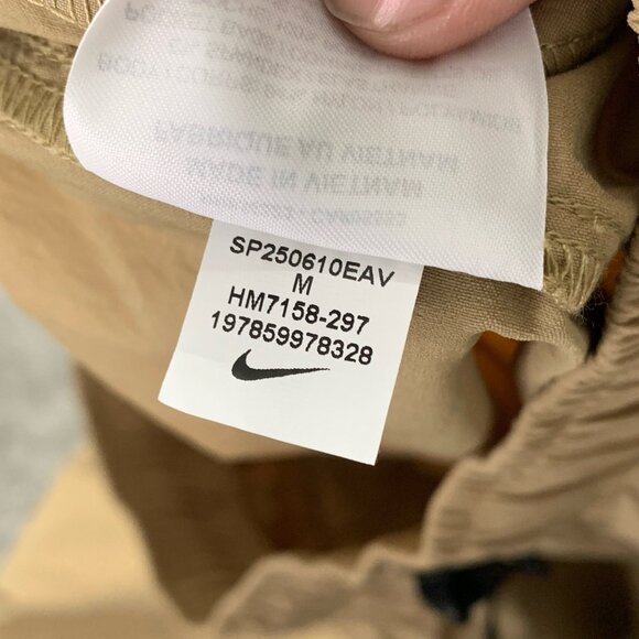 Nike Tech Woven Oversized Pants Mens Medium Beige Skate Wide Leg Stretch HM7158 - Picture 14 of 16